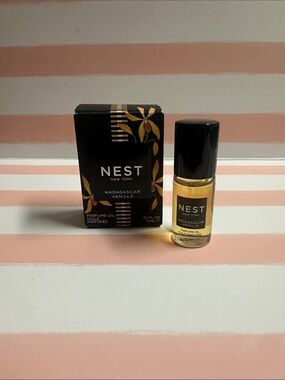 NEST Madagascar Vanilla Oil Rollerball